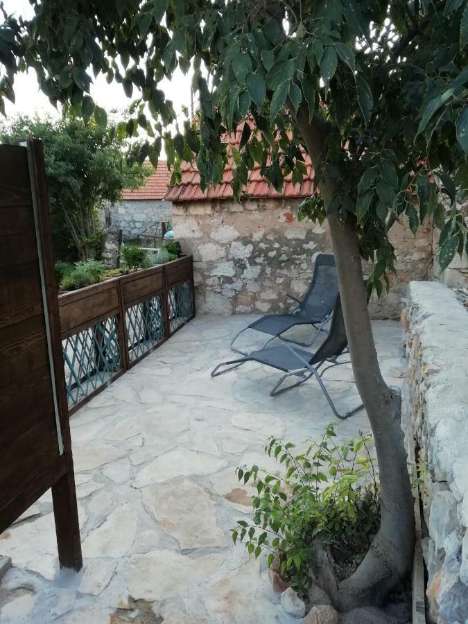 Krka Waterfalls Stonehouse Roko Lozovac Extérieur photo